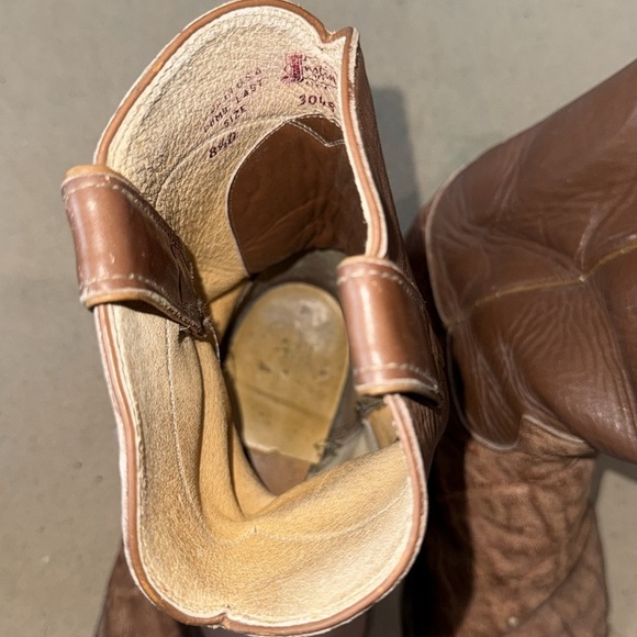 Justin Boots Distressed Brown Western Boots - Picture 4 of 7